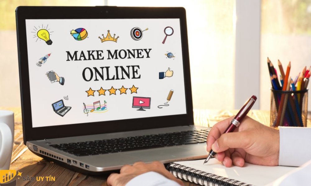 Kiếm tiền online hay nói chính xác hơn là hình thức kiếm tiền trực tuyến hay kiếm tiền trên mạng, kiếm tiền trên Internet