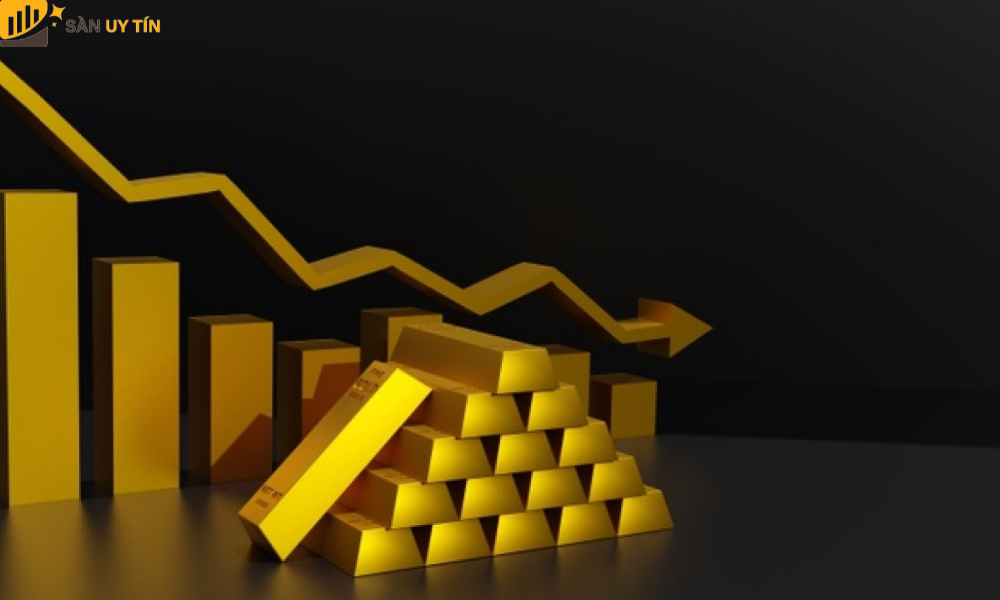 Đầu tư vàng là một hình thức giao dịch dựa trên tình hình biến động của giá để thu lợi nhuận.