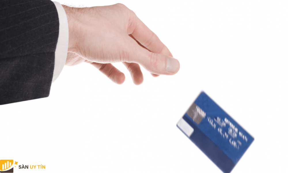 Lưu ý khi giao dịch qua số tài khoản và số thẻ ATM là gì? 
