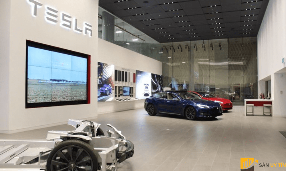 Việc sản xuất Tesla bị cản trở do Trung Quốc đóng cửa vì lo ngại Covid.
