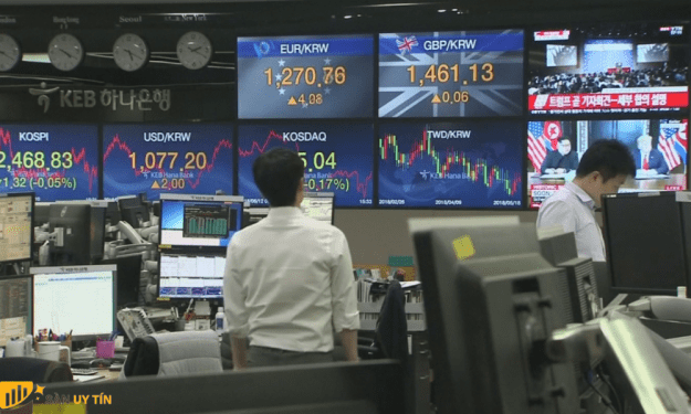 Dow Jones tăng, nhân dân tệ của Trung Quốc kém hiệu quả