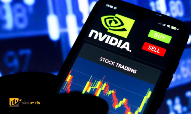 Sự đột biến của Nvidia (NVDA) giúp Nasdaq 100 đạt mức cao kỷ lục mới