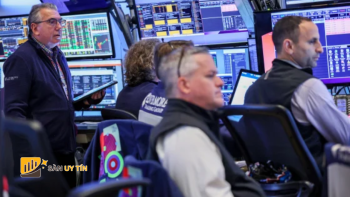 S&P 500 lập kỷ lục mới, hợp đồng tương lai giảm khi căng thẳng Iran leo thang